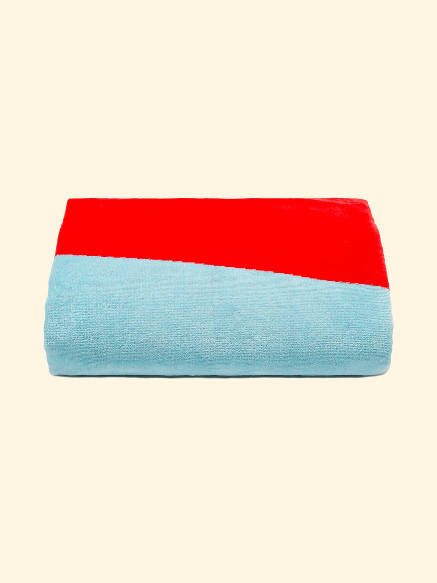 Beach Towel Berry Organic Cotton Pocket