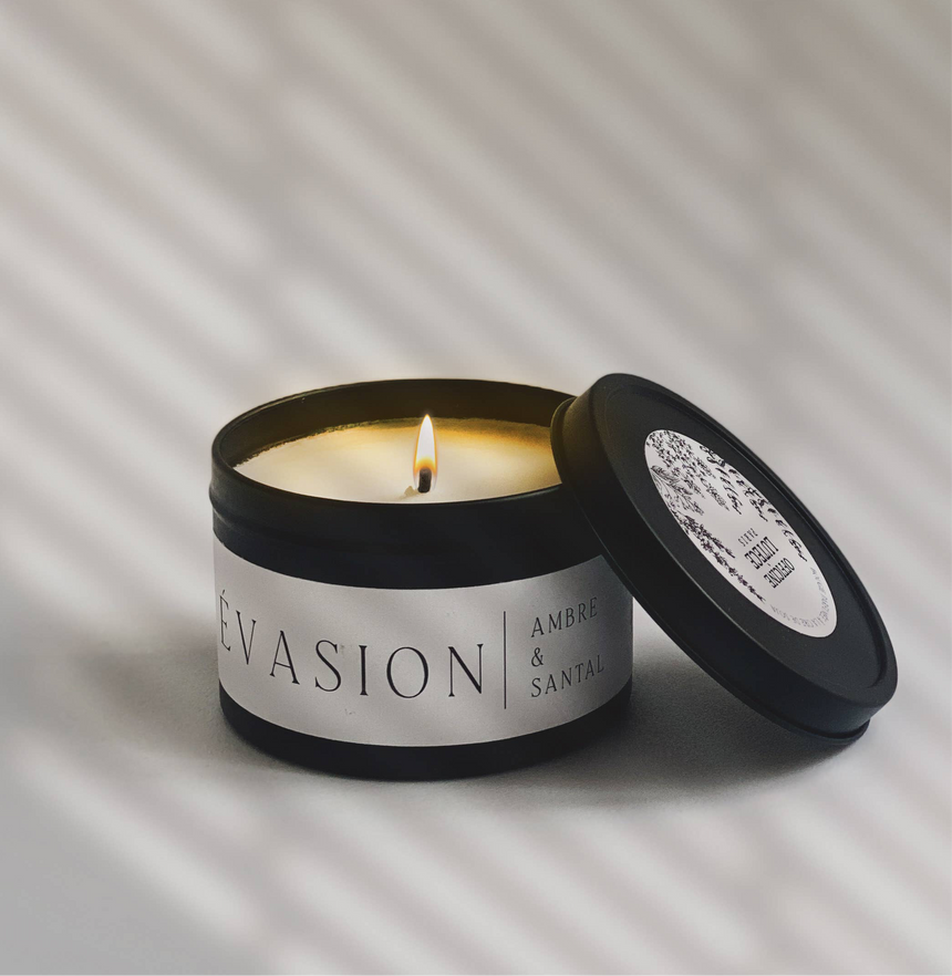 Scented Candle Escape – Amber & Sandalwood