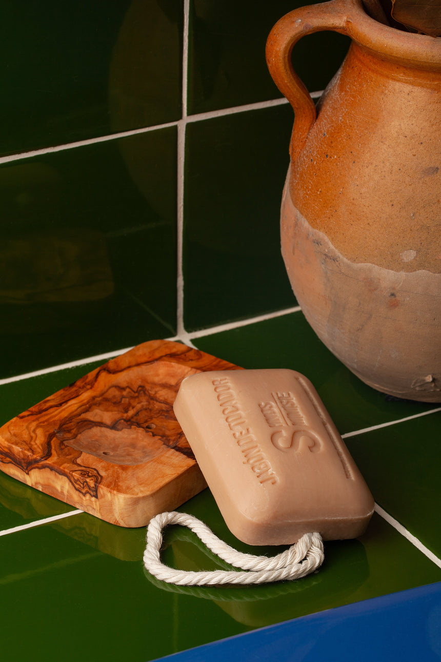 Soap Dish Olive Wood, 7.5 x 10.5 cm