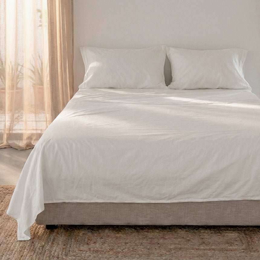 White basic percale cotton flat sheet