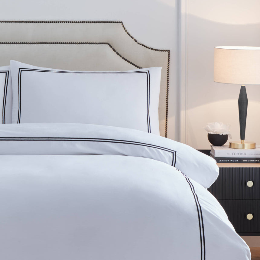 Duvet Cover Elara Embroidered – Black