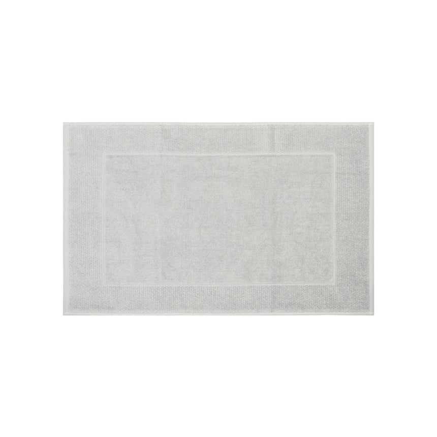 Silver grey bath mat