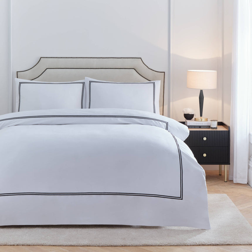 Duvet Cover Elara Embroidered – Black