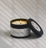 Scented Candle Escape – Amber & Sandalwood