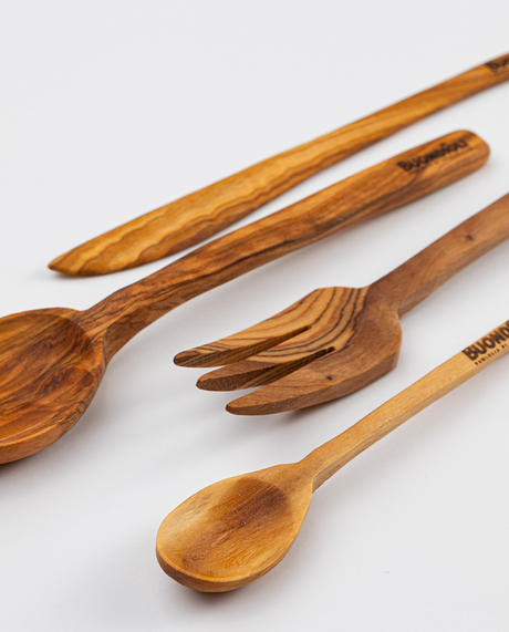 Four-piece cutlery set turned from olive wood