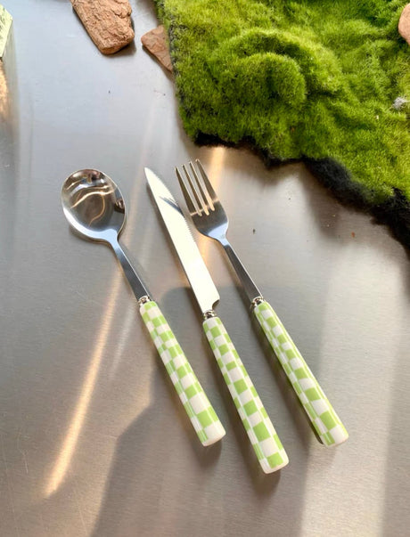 Checkered Flatware Set, 6 Pieces