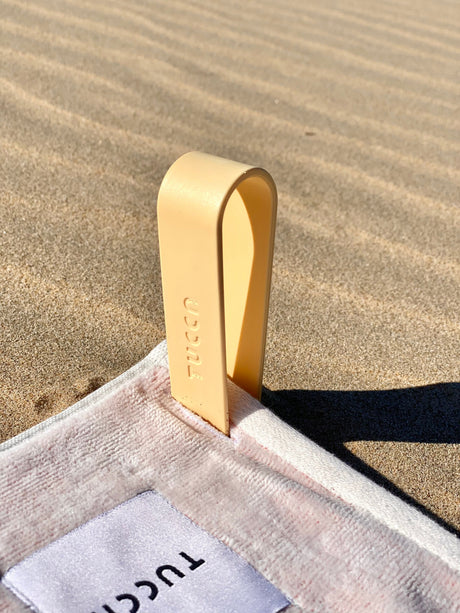 Beach Towel Berry Organic Cotton Pocket