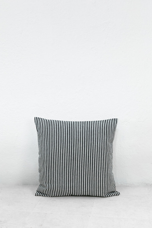 Cotton cushion cover in the Estribera pattern, 50 x 50 cm