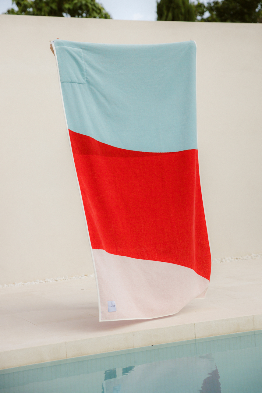 Beach Towel Berry Organic Cotton Pocket