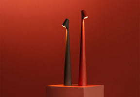 Slim portable aluminum table lamp with warm light