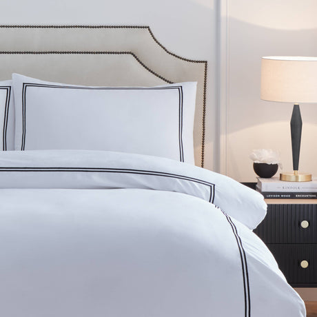 Duvet Cover Elara Embroidered – Black