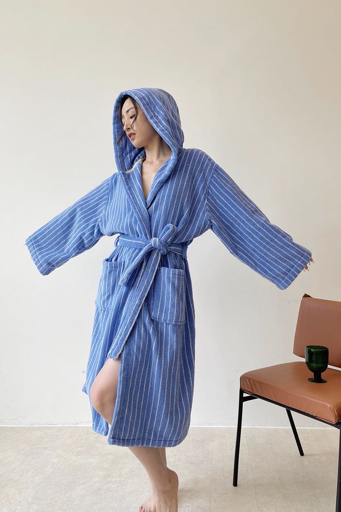Retro Stripe Hooded Bathrobe, Organic Cotton – Blue