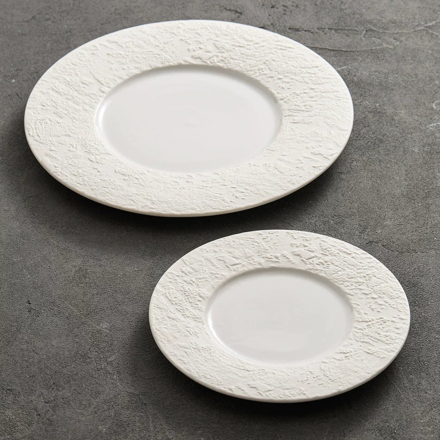 "Phantom Sand" Wide-Rim Ceramic Flat Plate – Minimalist Textured White Dinnerware